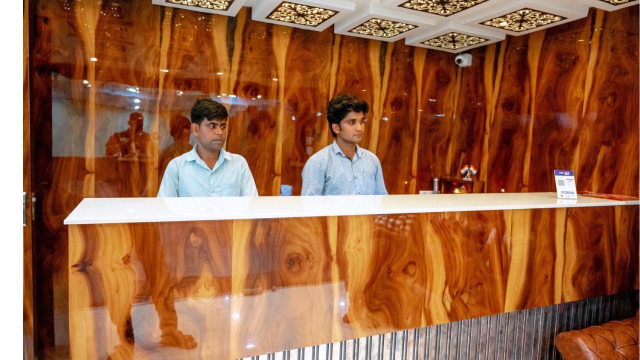 Hotel Dc Star Tarapith Exterior foto